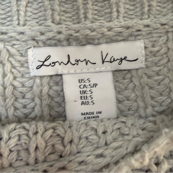 Cropped Sweater - Picture 3 of 3